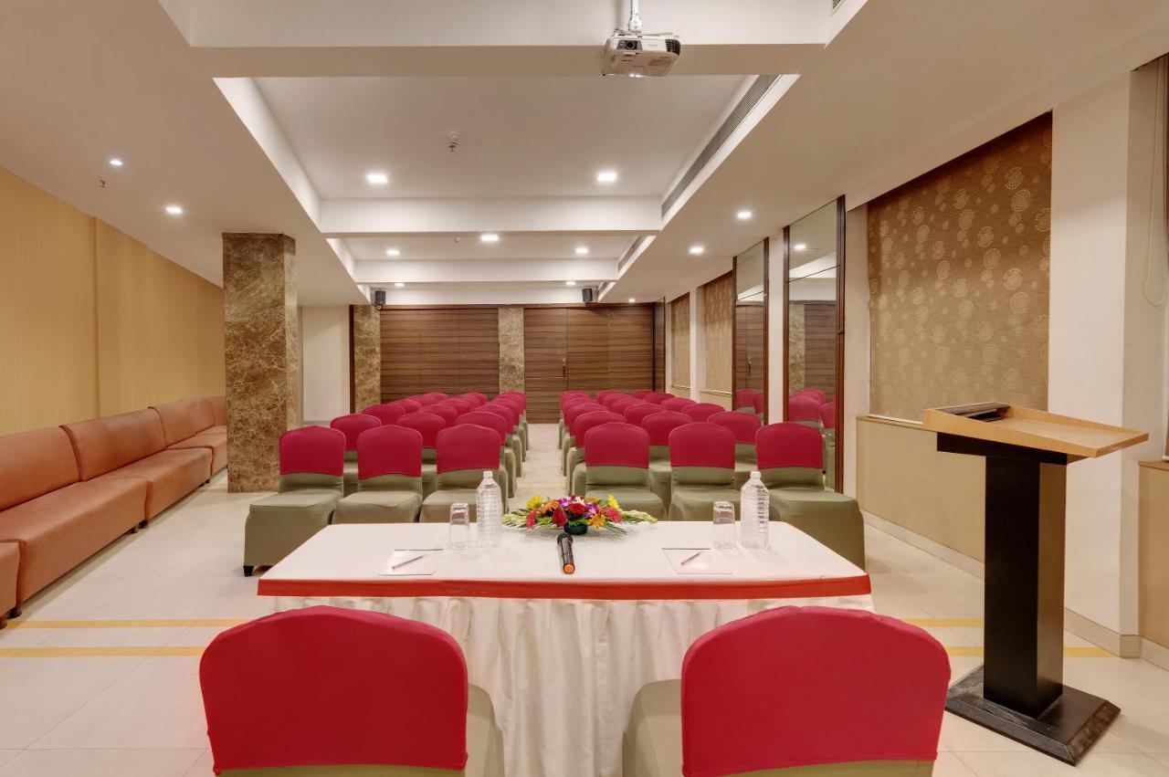 The Caliph Hotel, Mumbai Near Powai Lake מראה חיצוני תמונה